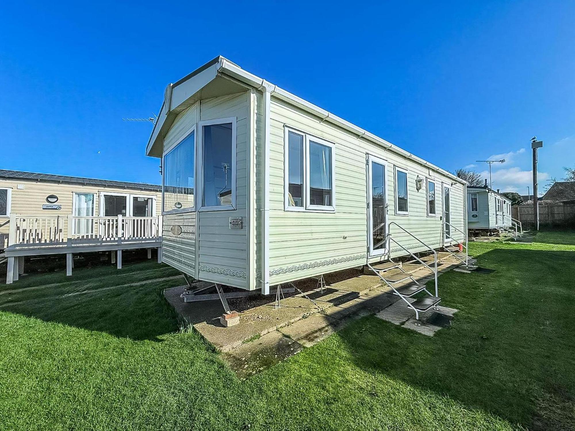 Lovely 6 Berth Caravan For Hire At Manor Park In Hunstanton Norfolk Ref 23044S Exterior foto